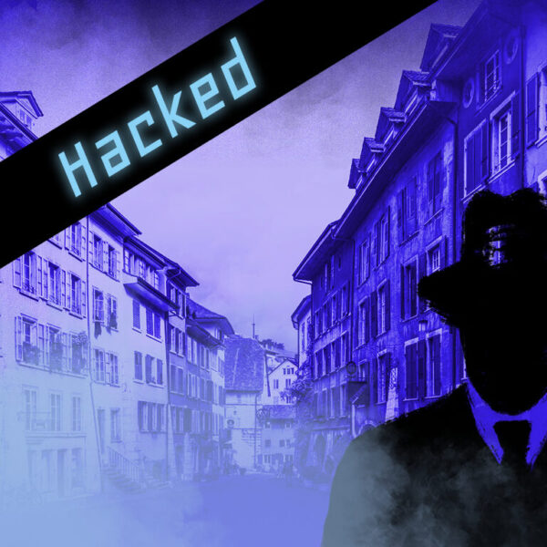 Dies ist das Titelbild des Find-the-Code Biel Spiel - Hacked. Dieses Bild zeigt den verrückten Kriminellen von Find-the-Code, dem Outdoor Escape Game, als Schatten vor der Altstadt in Biel. Im Hintergrund ist eine mittelalterliche Gasse zu sehen.
